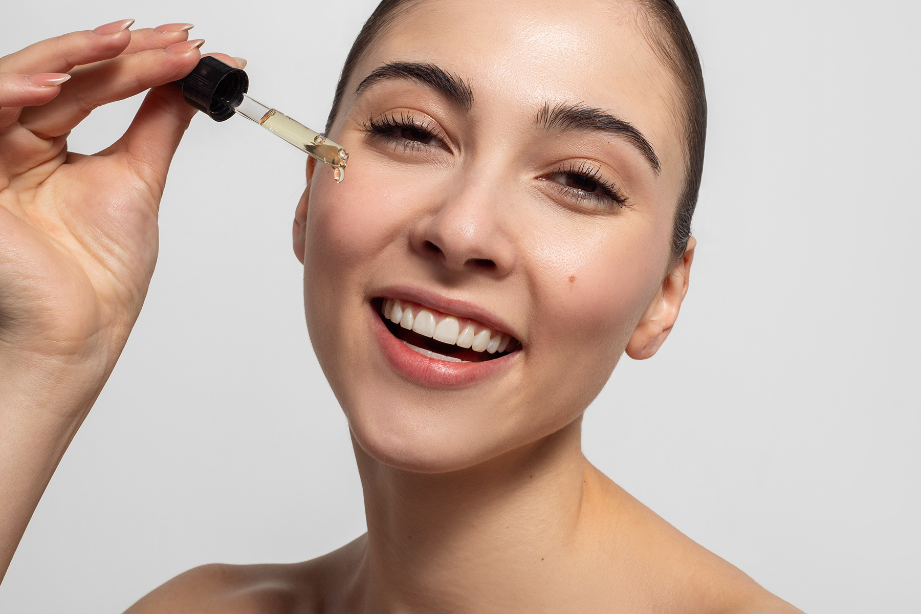 REVUELE Face Care